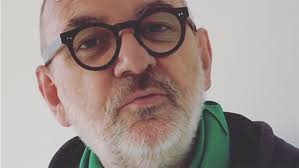 Şili film ve televizyon oyuncusu. La Lapidaria Opinion De Luis Gnecco Sobre Raquel Argandona Y Patricia Maldonado Cooperativa Cl