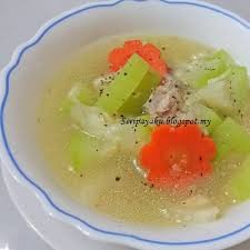 Masakan ni memang sedap kalau dipadankan dengan ikan goreng atau sambal belacan. Tumis Labu Air