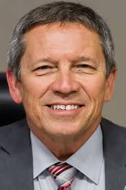 Board extends superintendent's executive power