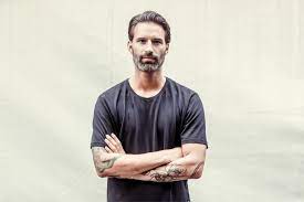 In 1997 blies mama's jasje het duitse nummer als de dag van toen een tweede jeugd in. Sean Dhondt After Leaked Nude Images This Is Downright Human World Today News
