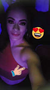 Ilka Martinez's Instagram, Twitter & Facebook