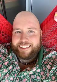 Robin Cullum's Instagram, Twitter & Facebook