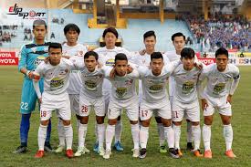 Trong buổi phỏng vấn đầu năm tân sửu 2021, chúng ta hãy cùng lắng nghia những chia sẻ của tiền đạo 25 tuổi về chặng đường đã qua của sự nghiệp, mục tiêu chức vô địch với ngôi nhà thứ hai, hoàng anh gia lai, cũng như cảm xúc khi được một lần nữa tái hợp với người bạn thân công phượng trong. TrÆ°á»›c Thá»m V League Ä'á»™i Hinh Bong Ä'a Hoang Anh Gia Lai Co Ai