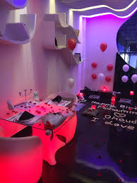 اسأل الرياض On Twitter مطاعم مطعم نفوس لاونج Nofoslounge1 عندهم صالة خاصة ومغلقة للمناسبات جدا جميلة تنفع لحفلات التخرج لاتفوتكم تغطيتنا بالسناب Https T Co Nmg73phy75