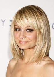 Classic Side Swept Bangs On Long Layered Bob Celebrity Short Hair Medium Hair Styles Hair Lengths