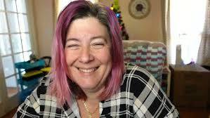 Happy Vlogmas Day 2!! Let's Frog a project and Chat!