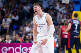 And in these murky prospect waters, where there's a lofty label, there's a hyperbolic. 2018 Nba Draft Could Luka Doncic Fall To Hawks At 3