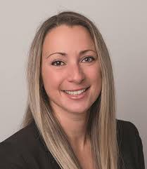 Anne Hack's Instagram, Twitter & Facebook