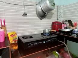 I rent this apartment and the landlord does nothing to it at all. Been her  almost 10years. No updates at all. The appliances are from the 70's. I hate  it. But I