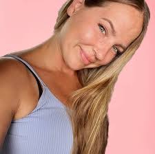 Sara Bilbrey's Instagram, Twitter & Facebook