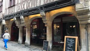 Le Madeleine Cafe A Dijon