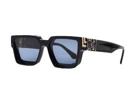 This is our definitive list of the best men's it may be better known for its luxury pens and watches, but montblanc's eyewear range offers the same kind of dapper, globetrotting style the brand. 8 Best Sunglasses For Men Men S Designer Sunglasses 2020 Grailed