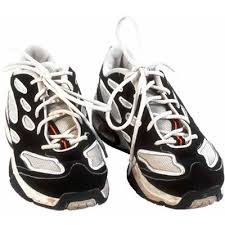 Trainer Meaning Of Trainer In Longman Dictionary Of Contemporary English Ldoce Best Jogging Shoes Types Of Shoes Trainers