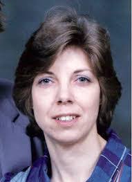 Diane Pell's Instagram, Twitter & Facebook