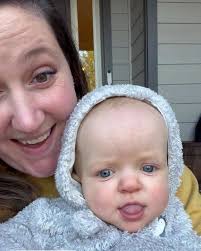 I love watching this family grow and explore. 🩷🩷🩷