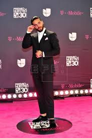 Resultado de imagem para premio lo nuestro 2018 