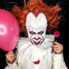 The psycho clown makeup tutorial that brings crazyness, shrapnel the psycho clown is basically a friendly clown that is torn up and covered in metal shrapnel after the makeup has been applied. Amazon Com Evil Clown Halloween Makeup Kit Professional Costume Cosmetics For A Creepy It Inspired Look Dress Up Like Pennywise With Pro Quality Paint And Brushes By Mehron Beauty