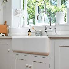 Kitchen sink collection inspired design and timeless appeal, a shaws fireclay sink makes the perfect, iconic focal point for both traditional and modern kitchen styles. Shaws Double Bowl 800 Sink Luxe By Design