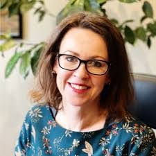 Tessa Piper's Instagram, Twitter & Facebook