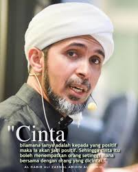 Setelah selesai kuliahnya di peringkat sarjana (masters), habib ali sekarang sedang giat berusaha menyempurnakan doktor falsafah (phd) dalam jurusan al quran dan sunnah. Habib Ali Zainal Abidin Al Hamid Nusagates