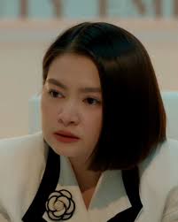 Slay ka jan, SYLVESTER! Be part of the Beauty Empire's drama-filled twists!