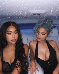 1 8m Likes 9 806 Comments Heir Jordyn Jordynwoods On Instagram Plus She Know My Babymama Is A Trophy Kylie Kristen Jenner Kylie Kylie Jenner Style