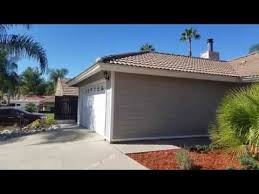 Sin importar si viajas con amigos, en familia o incluso con tu mascota, las rentas vacacionales de vrbo tienen excelentes amenidades que te permitirán disfrutar con quienes más quieres, incluyendo alberca y. Casa De Venta En Downey Ca Youtube