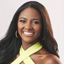 Jackie Pelletier (@jpelletierrr)