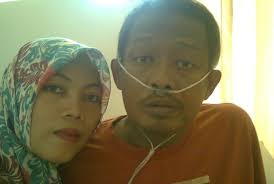 Cerpen adalah salah satu jenis karya sastra yang berbentuk prosa. Bakti Zulhana Dalam Merawat Suami Ini Ladang Pahala Saya Republika Online