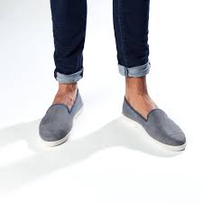 Casual chic is not so much a style as an attitude towards fashion. Slip On Homme Angarde The Urban Moccasin Ultra Comfort