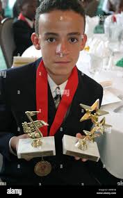 Fifth grade students hi-res stock photography and images