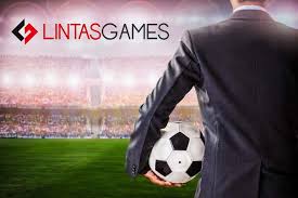 Cari game sepak bola offline terbaik untuk android? 7 Game Football Manager Offline Android Terbaik 2019 Lintasgame