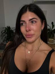 Sometimes it be like that. From this 👆🏽 to this 👉🏽 One minute happy and  light. And the next, crying and heavy. And that's ok. I'm here to normalise  that. You're only