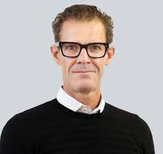 Aaron Pilling's Instagram, Twitter & Facebook