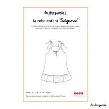 Voici un nouveau patron gratuit hotpatterns proposé sur le site de fabric.com, après la jupe à soufflets. Patron Couture Robe Enfant Seignosse La Droguerie