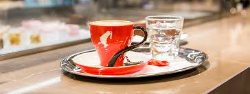 Das 1950 eröffnete geschäft ist mit einem sortiment von über 17.000 artikeln das größte delikatessengeschäft in wien. Julius Meinl Parndorf Parndorf Fashion Outlet