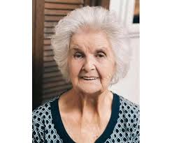 Pauline Prater's Instagram, Twitter & Facebook