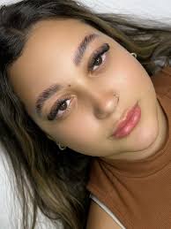 O poder da Brow Lamination 🤩 Procedimento realizado pela profissional  @studio_dudabeautys