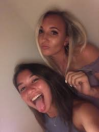 Janelle Stone (@janelleynelli)