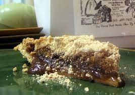 Shoo Fly Pie Is A Quintessentially Lancastrian Dessert And It S Made From Simple Ingredients Any Pennsylvania Dutch Farmer Or H Shoo Fly Simple Ingredient Food