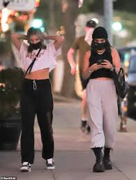 Short ride is a online game created by the game studio gametornado. Vanessa Hudgens Flashes A Glimpse Of Her Toned Midriff As She Hangs Out With Her Wifey Gg Magree Daily Mail Online