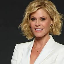 Modern Family' Star Julie Bowen To Headline Comedy 'Raised By Wolves'