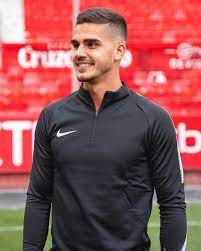 #andresilva #acmilan #portugal #football #footballplayer… Andre Silva On Instagram Manner Kurzhaarschnitt Coole Manner Frisuren Haarschnitt Manner