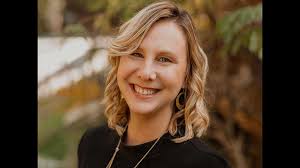 Rosa Dixon's Instagram, Twitter & Facebook