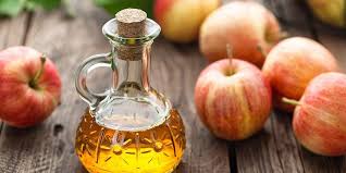 Cuka apel adalah minuman yang dibuat dengan cara melumatkan apel dan memeras cairannya. Kenali 10 Manfaat Cuka Apel Untuk Wajah Dan Cara Menggunakannya