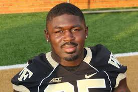 Player Countdown: No. 7 DE Zachary Allen