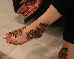 Pin By Dalia On Mehndi Henna Designs Feet Henna Mehndi Designs Feet