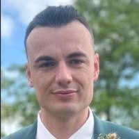 900+ profils pour “Simon”