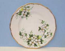 Ever seen a black and white checkered pattern and wondered what it's called? 100 Collections White Flower China Ideas In 2021 White Flowers Water Pitchers Tea Cups