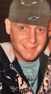 Kenny Upton's Instagram, Twitter & Facebook